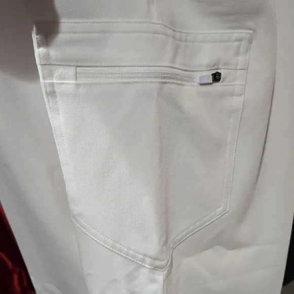 Figs White Zamora Jogger Scrub Pants - Picture 5 of 13